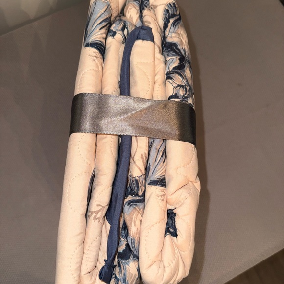 MADISON PARK Coastal Blue and Cream Quilt from Macy’s - Picture 7 of 8